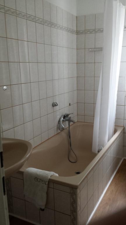 Ruhiges 4-zim-wohnung Bis 8 Personen Apartment